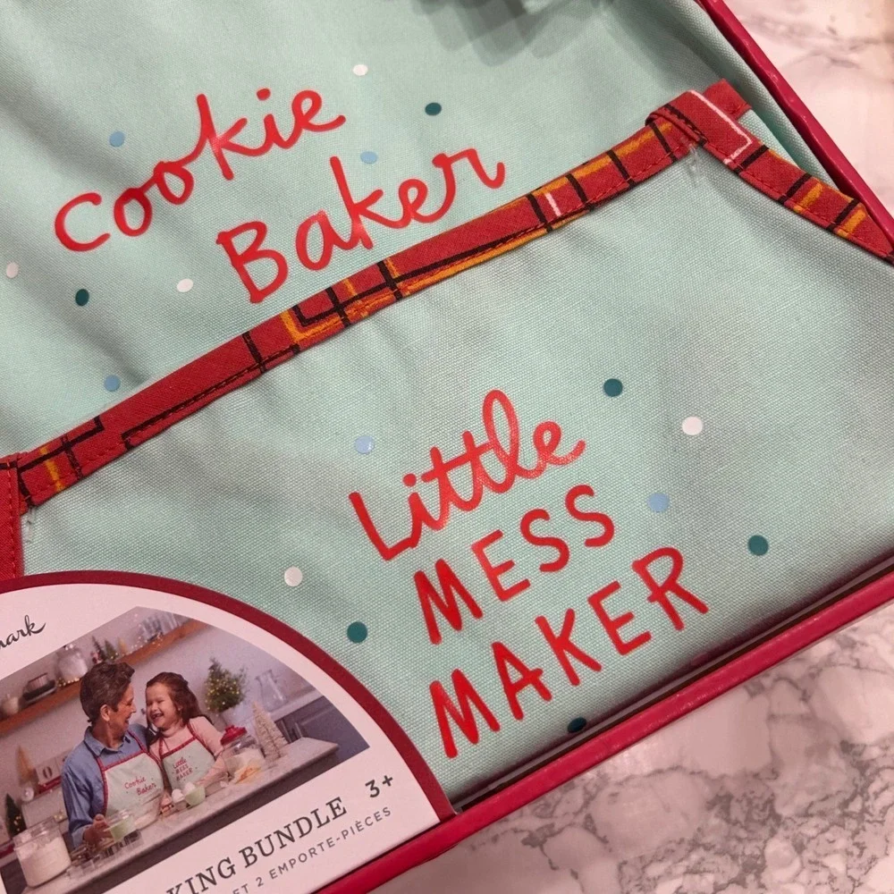 Hallmark Family Baking Bundle Cookie Baker Little Mess Maker Aprons & Cutters